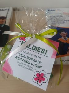 RMK pārstāvji karjeras pasākumā Valmieras Pārgaujas Valsts ģimnāzijā